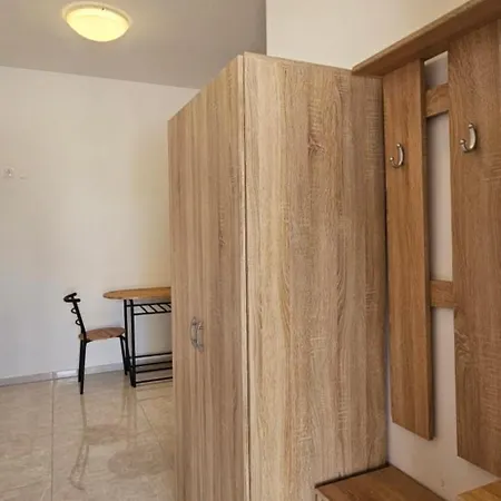 Dvor By The Krka River Apartment