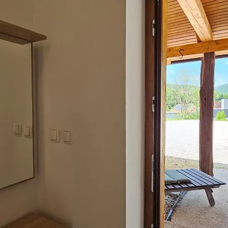 Dvor By The Krka River Apartment Curnovec