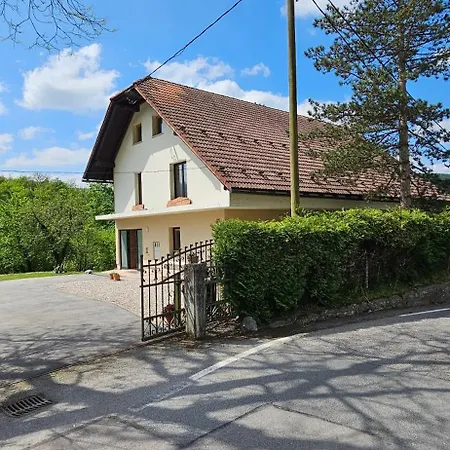 Dvor By The Krka River Apartmán Curnovec