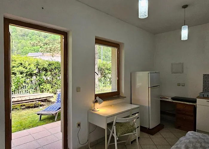 아파트 Dvor By The Krka River *